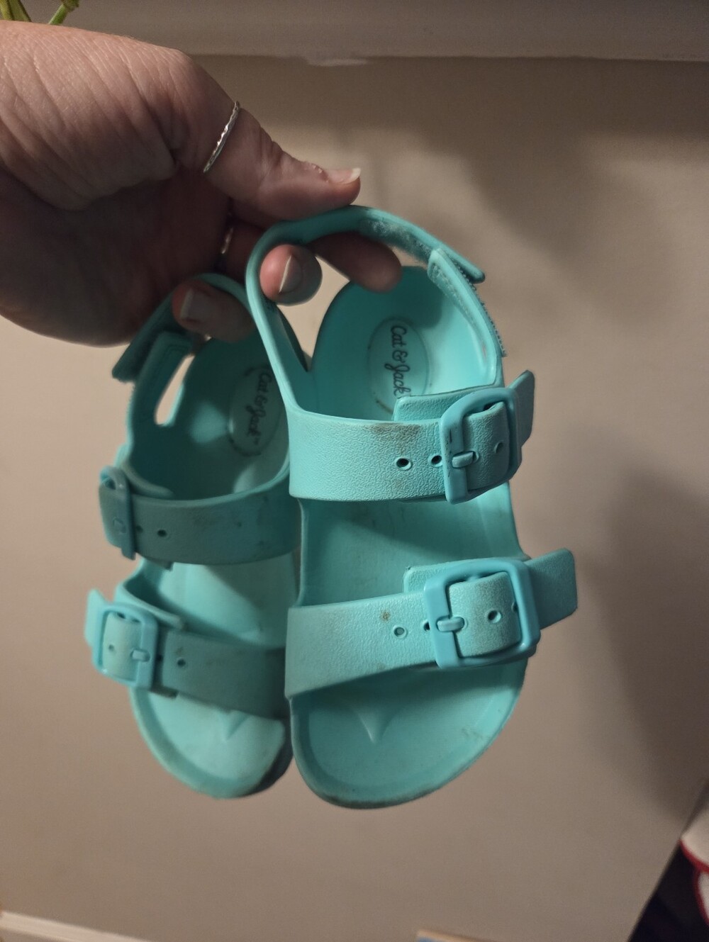 Unisex toddler teal sandals with Velcro straps size 8